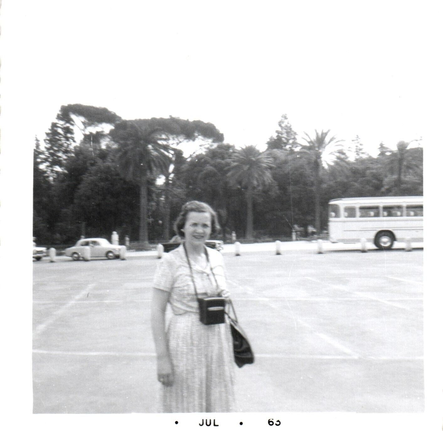 Vintage Found Photo 1963 Tourist Woman Napoleon\'s Park Rome Travel Snapshot