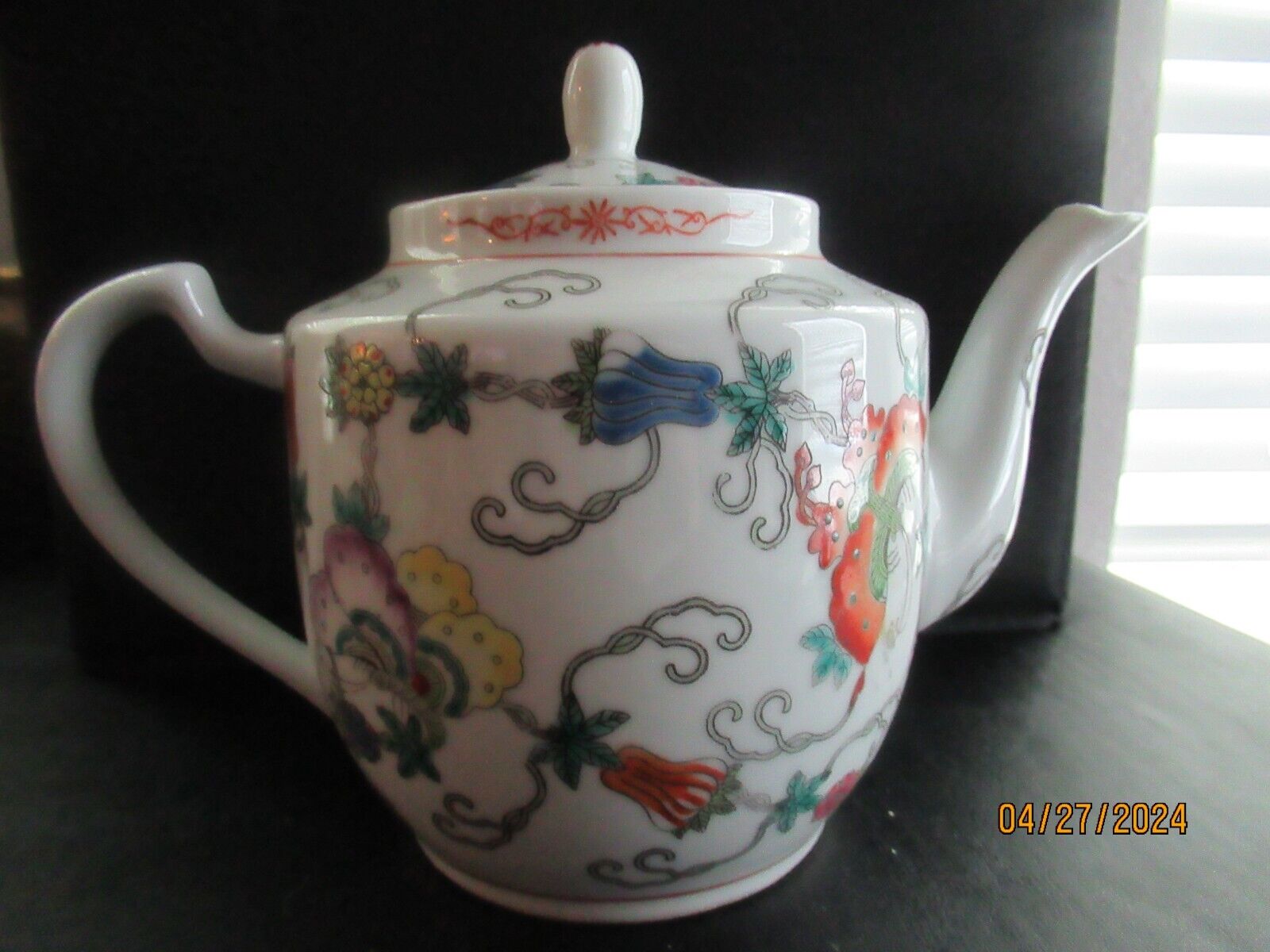 Zhongguo Jingdezhen Chinese porcelain teapot- butterfly moth melon