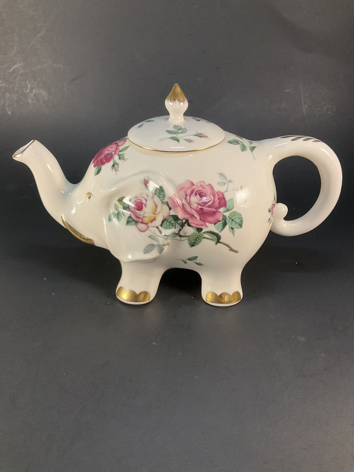 Beautiful Rose Flowers Elephant Teapot Fine Porcelain Sweet Living Collection