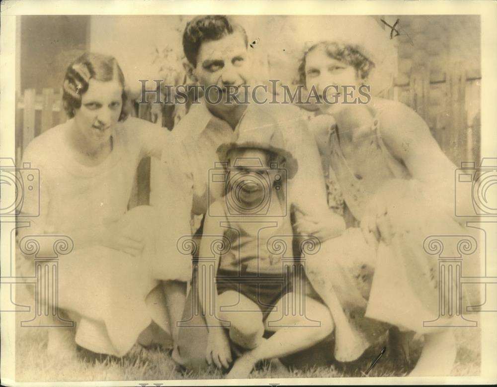 1935 Press Photo Murder Victim Ervin Lang with Family, Chicago - nox20072