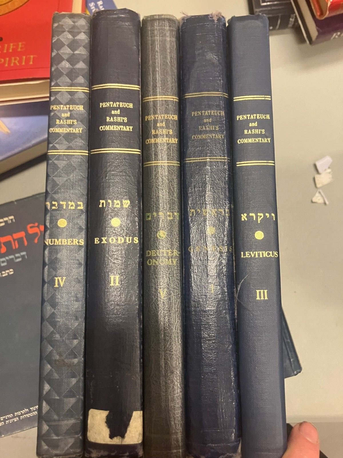Torah  The Pentateuch Rashi Commentary Hebrew English Jewish Bible  5 Vol Set