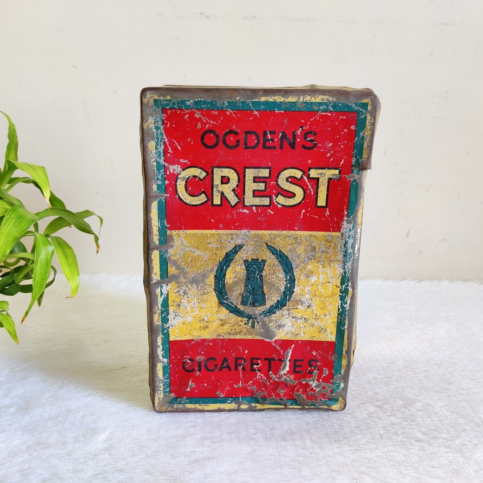 1930s Vintage Ogden's Crest Cigarette Advertising Litho Tin Box Old England Rare