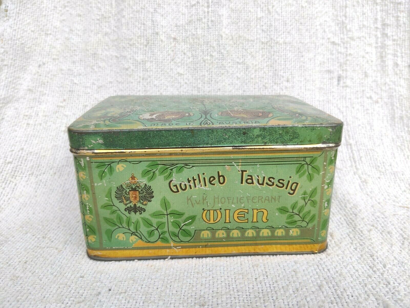 1920s Vintage Gottlieb Taussig Wien Toilet Soap Advertising Tin Box Austria TB25