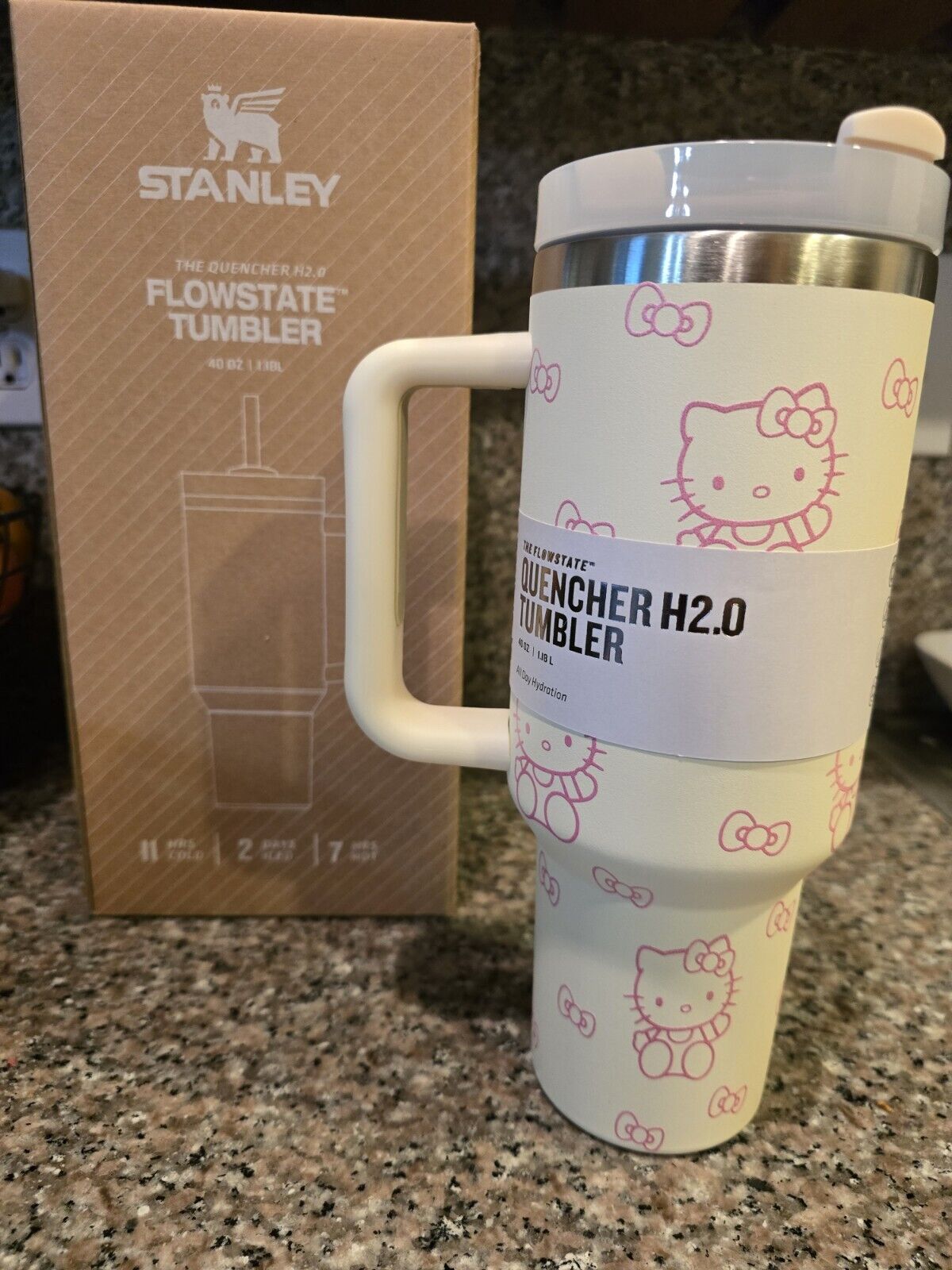 Hello Kitty Stanley Cup Quencher H2.0 40oz Tumbler  - Cream 