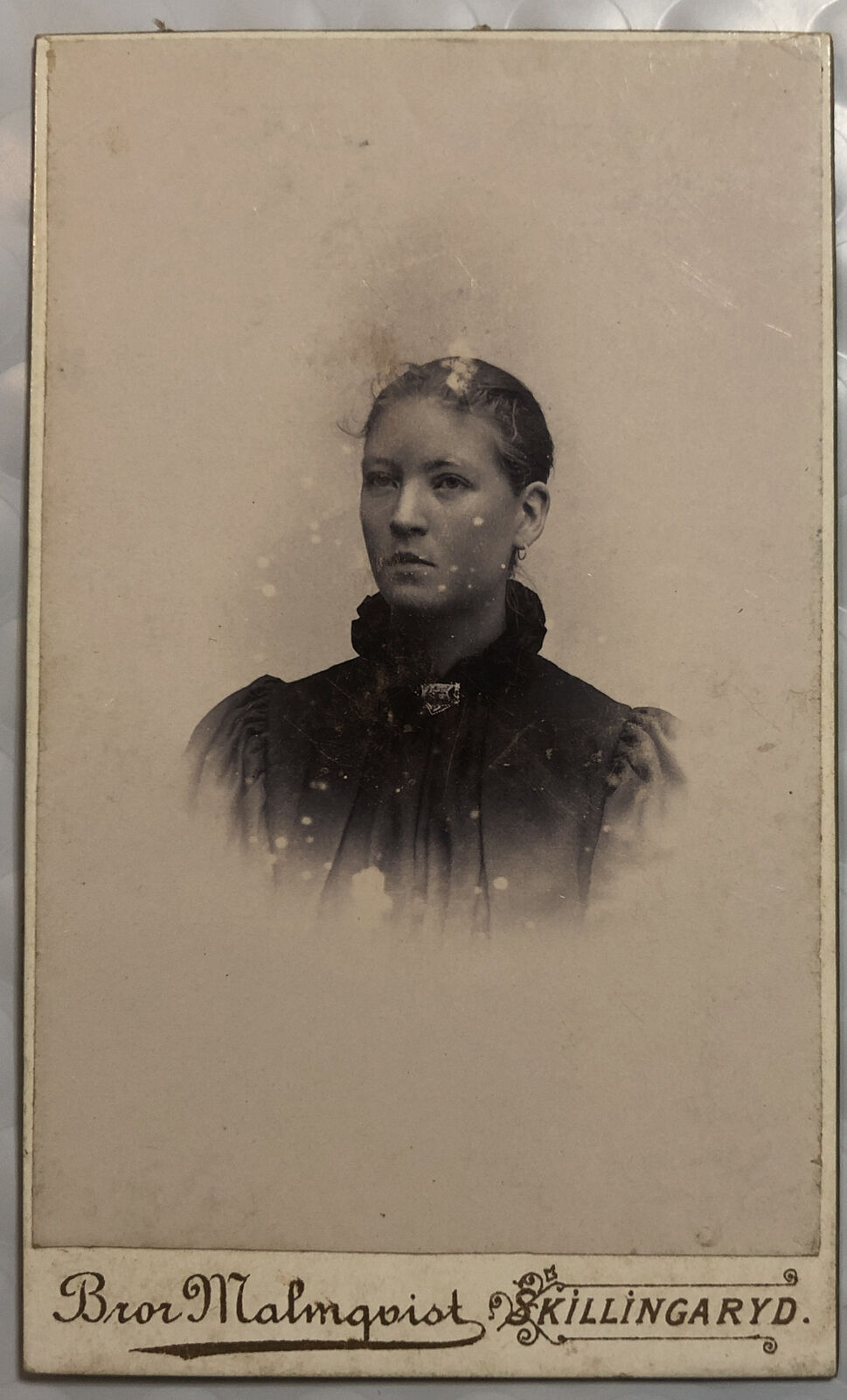 Victorian Antique Cabinet Card 4” x 2.5” Circa 1890 -  Skillingaryd Sweden Lady