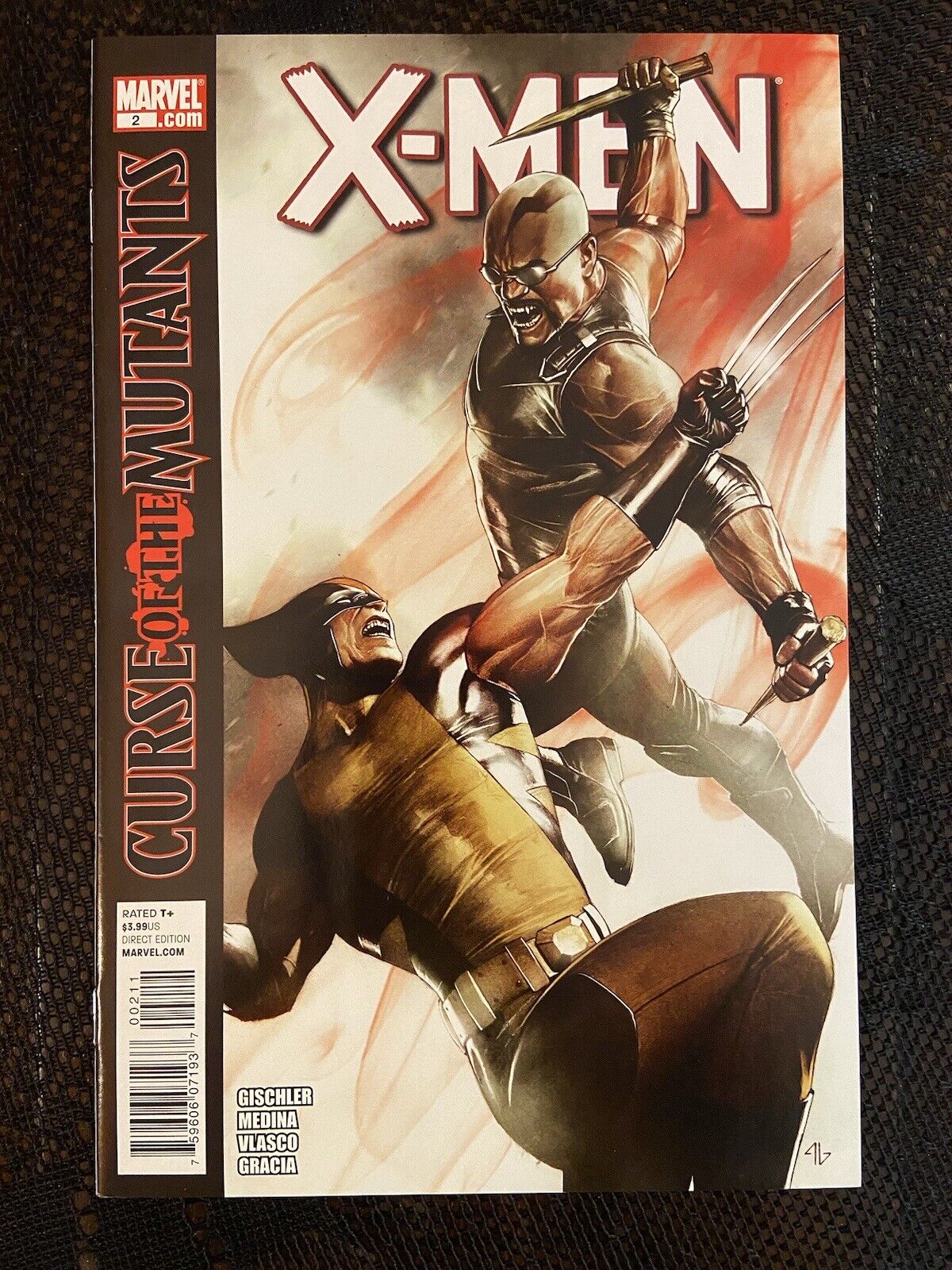 X-MEN #2 (2010) 1st TEAM-UP OF THE X-MEN & BLADE