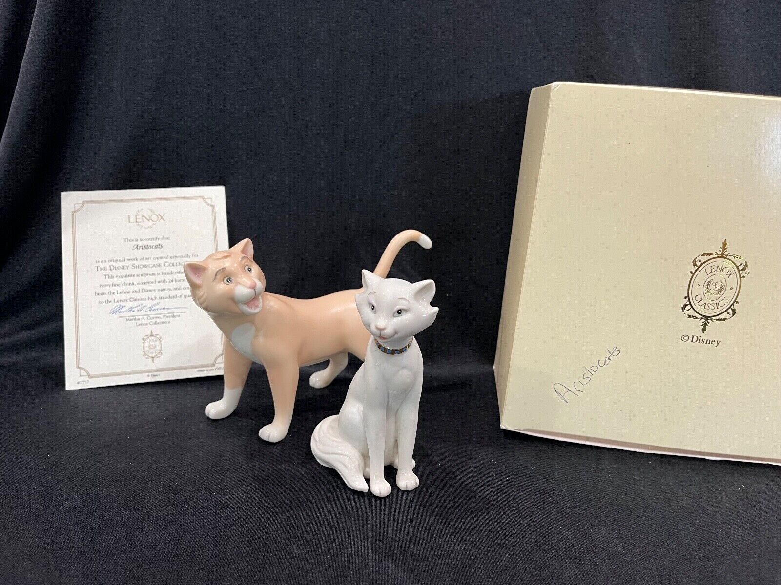 LENOX Disney Showcase Aristocats Duchess & Thomas O\'Malley Figurine w BOX & COA 