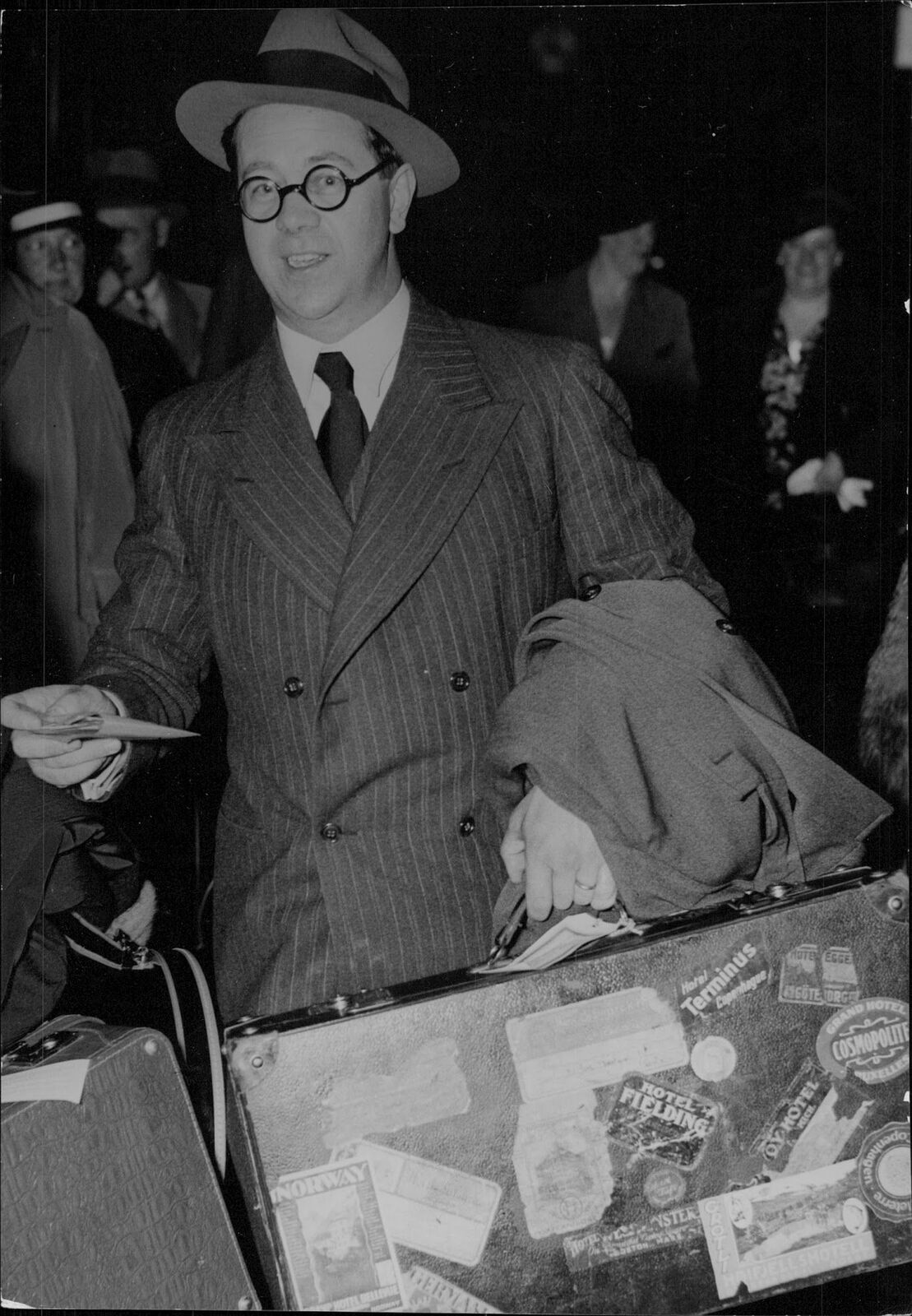 Joel Berglund on the move - 1 June 1937 - Vintage Photograph 661899