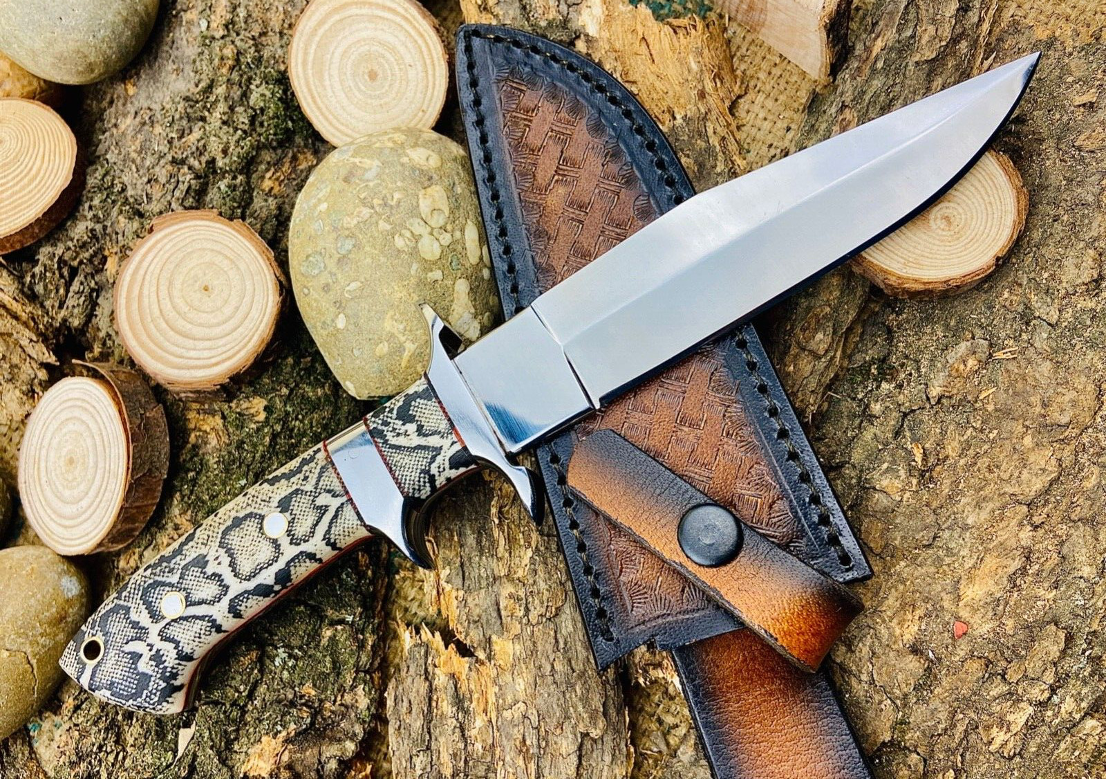 Custom Made Tactical Hunting Knife - Hand Forged High Polish Carbon Steel FI 449