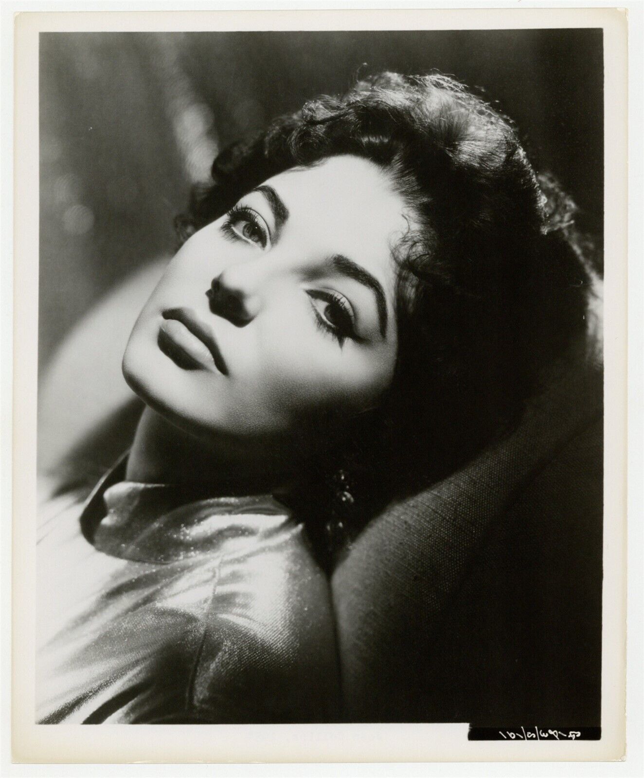 Joan Collins 1959 Stunning Studio Glamour Portrait Original 8x10 Photo J9926