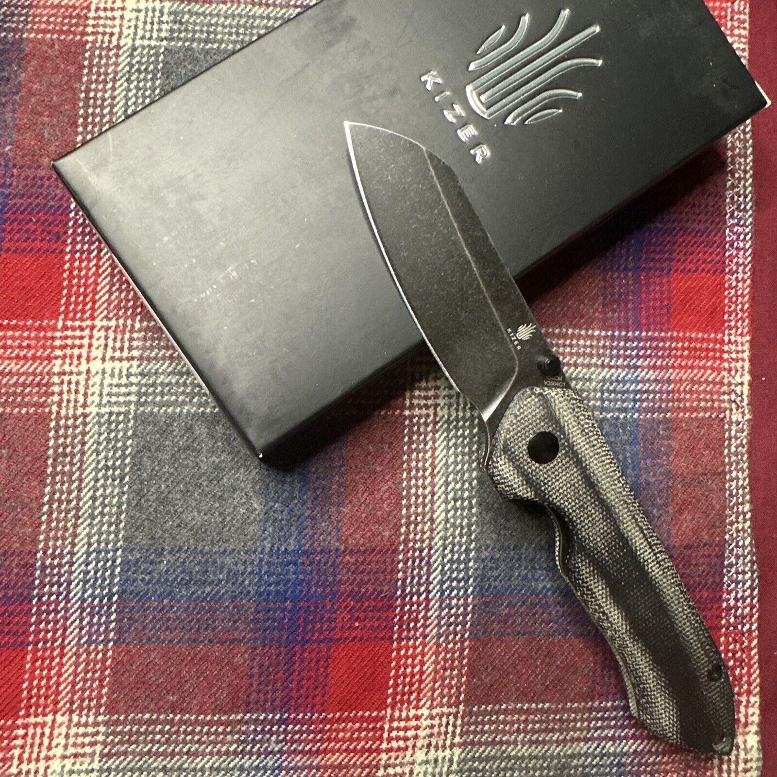 KIZER V3504C1 GURU FOLDING KNIFE BLACK MICARTA HANDL 2.97
