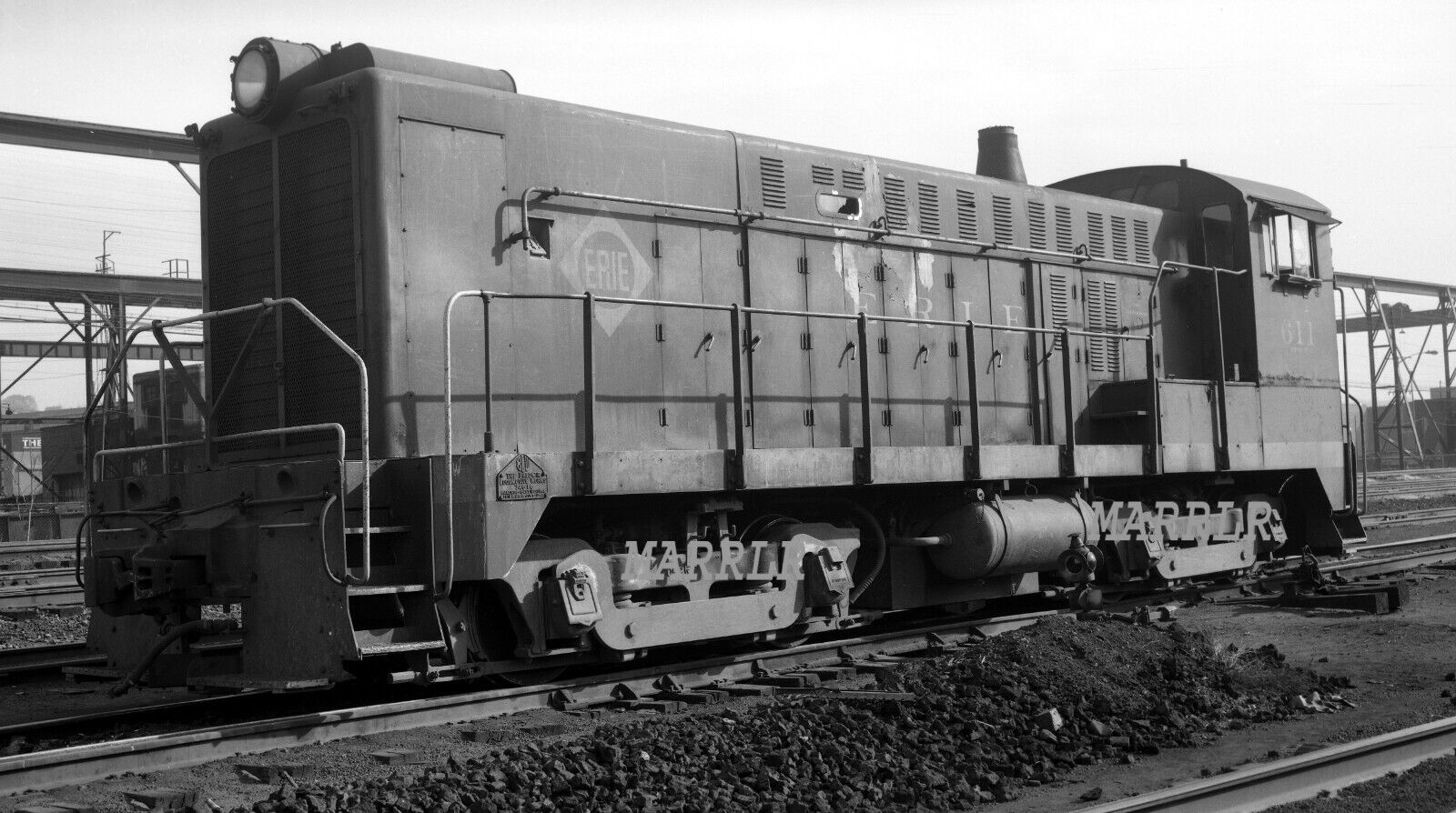 RR Print-ERIE ER 611 at Youngstown Oh  11/16/1967
