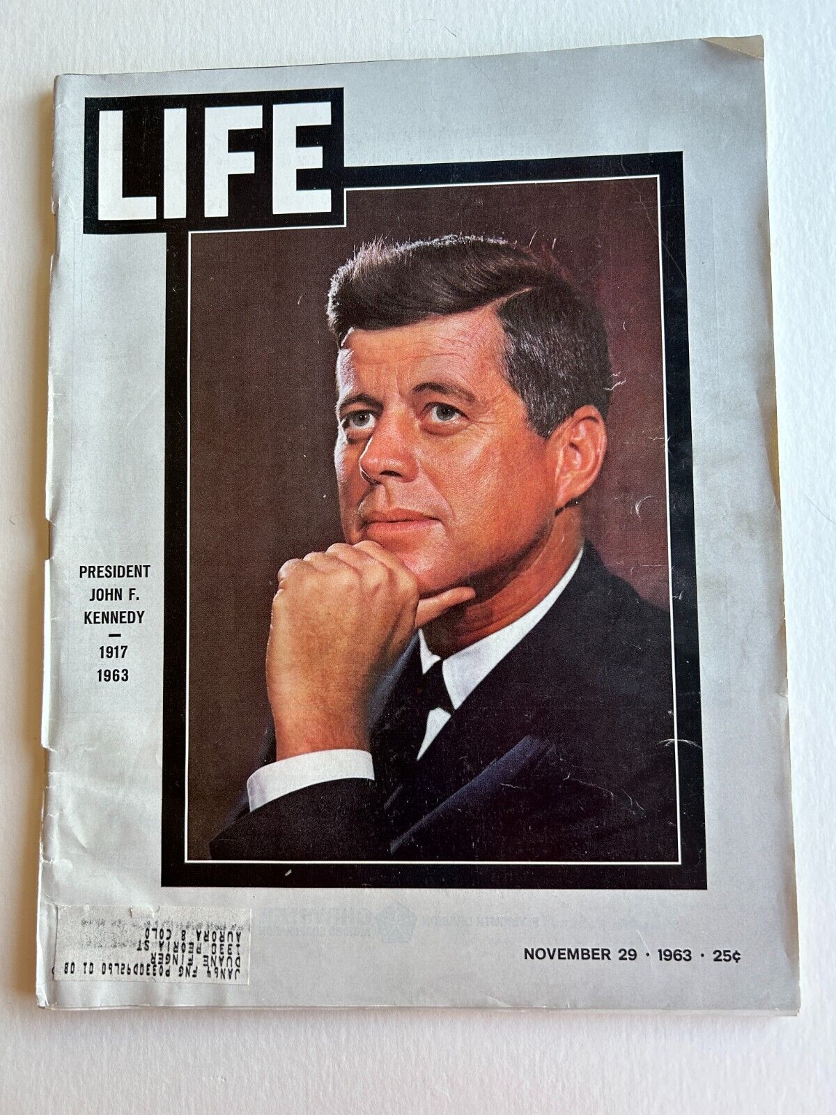 VTG Nov 1963 Life Magazine-President John F. Kennedy 1917-1963 Lot of 1 complete