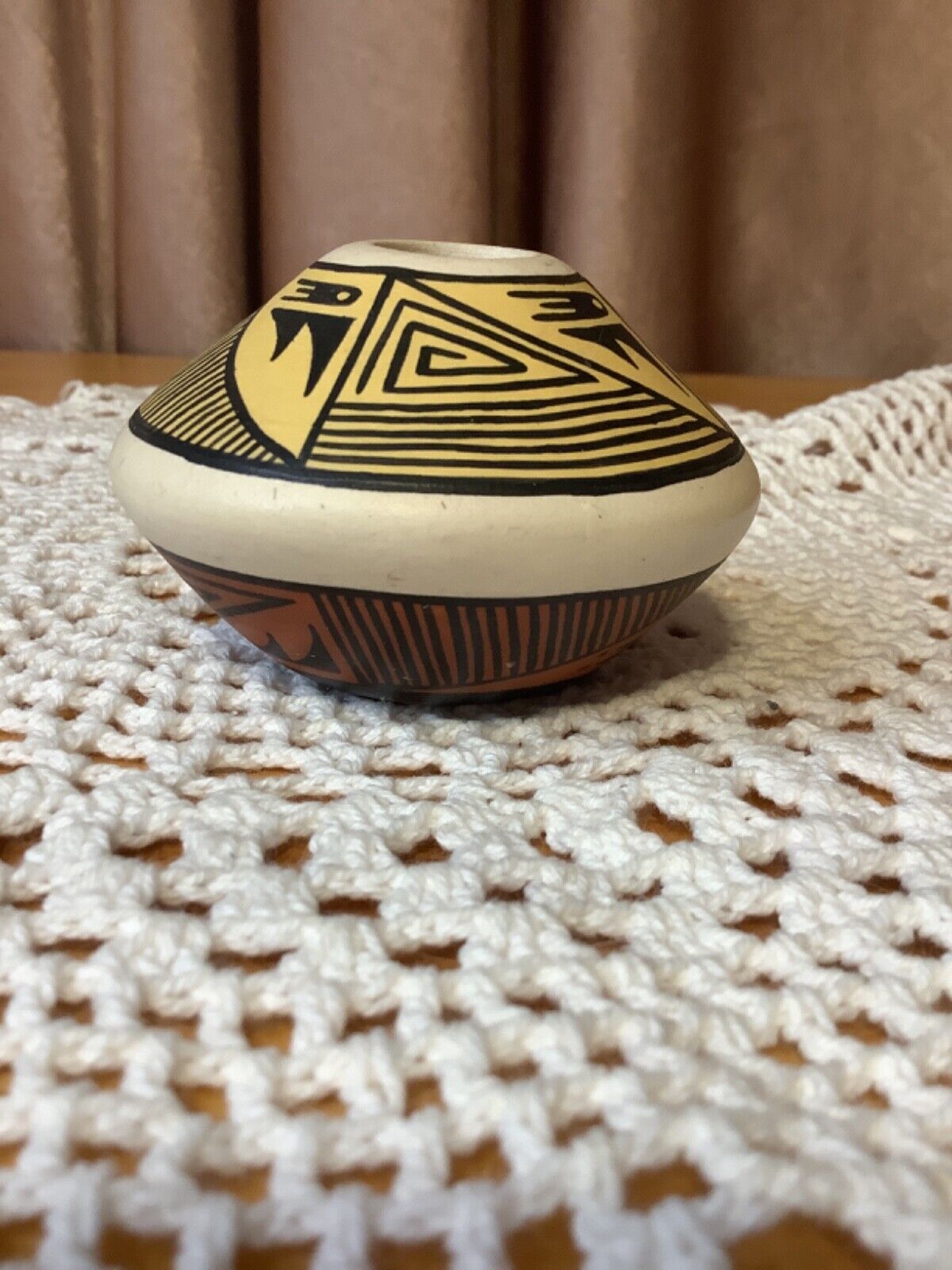 Vintage Native American Pottery Small Pot signed T.A. \'86