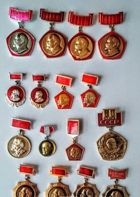 Badges FROM THE CYCLE Lenin 195 pcs. different, there are varieties.not frequent