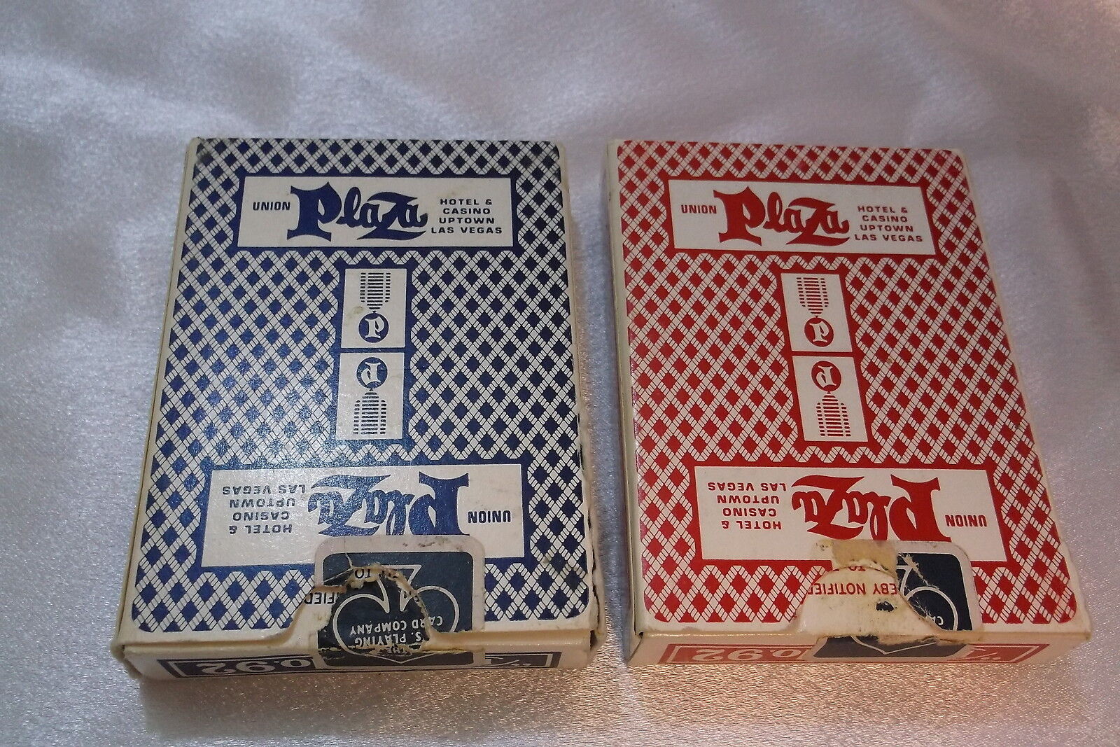 Vintage Two Decks  Union Plaza Casino Red & Blue Used Playing Cards