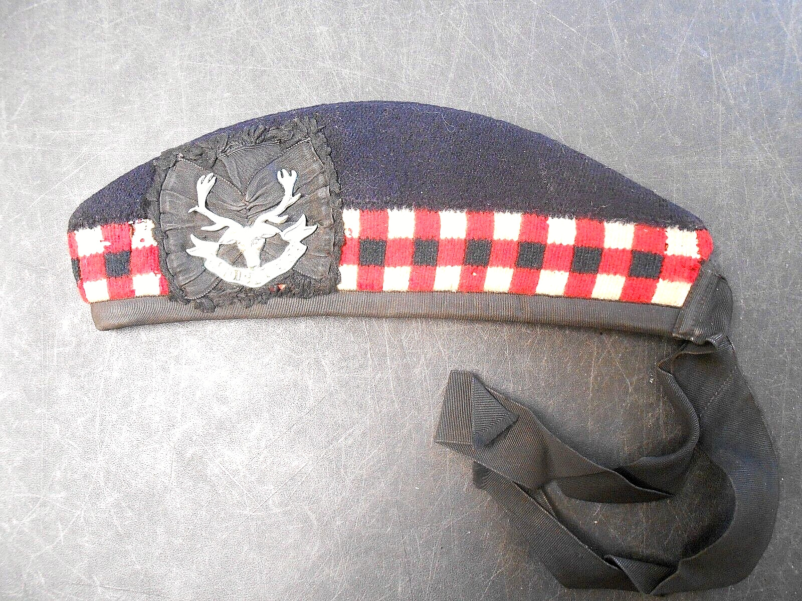 Vintage WW 1/2 Original Canadian Seaforth Highlanders Cap With Badge