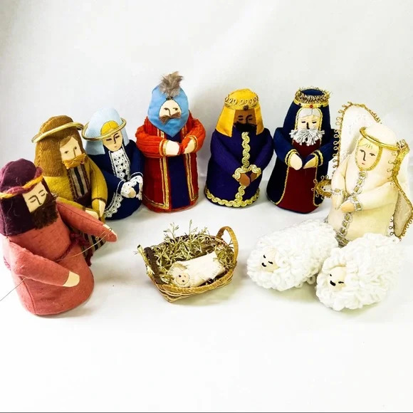 Nativity Scene Holiday Christams 11PC Felt Figure Holiday Doll Set