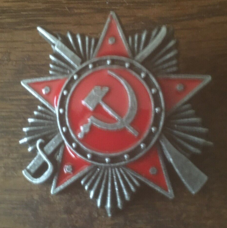RUSSIAN  SOVIET CCCP    PIN BADGE red star