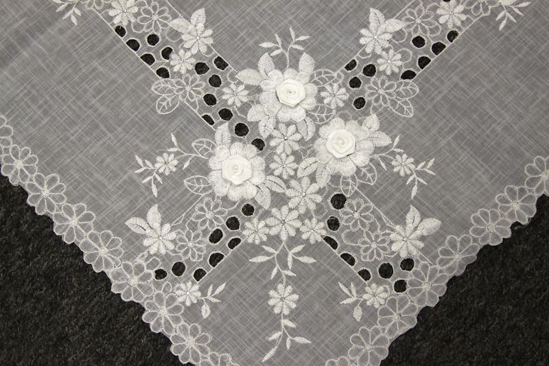 White Handmade Flower Lace Embroidered Organza Tablecloth 72x126\
