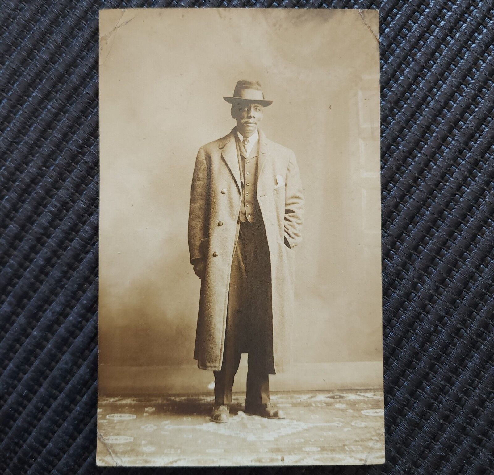 RPPC REAL PHOTO POSTCARD AFRICAN AMERICAN GENTLEMAN IN LONG COAT CIRCA 1910