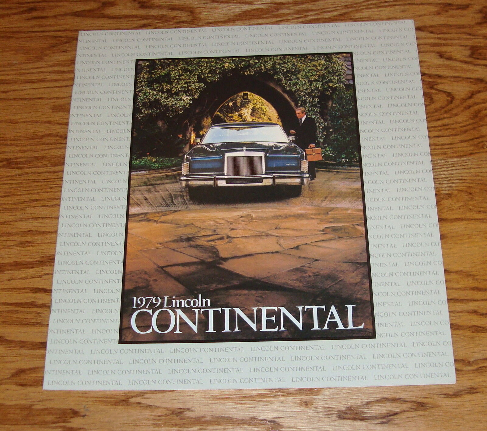 Original 1979 Lincoln Continental Deluxe Sales Brochure 79 Town Car
