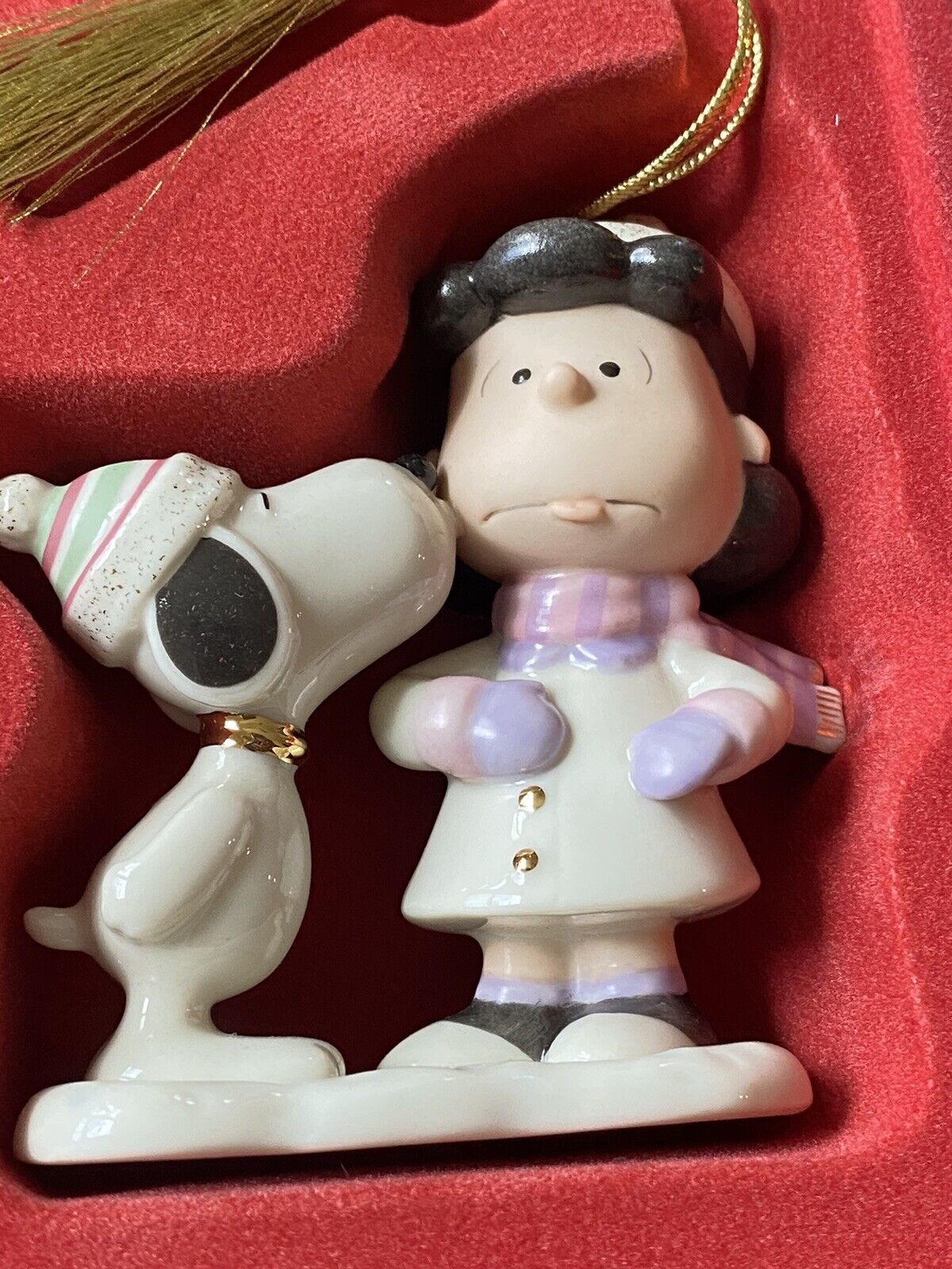 Lenox Peanuts Lucy's Christmas Smooch Ornament Snoopy In Box