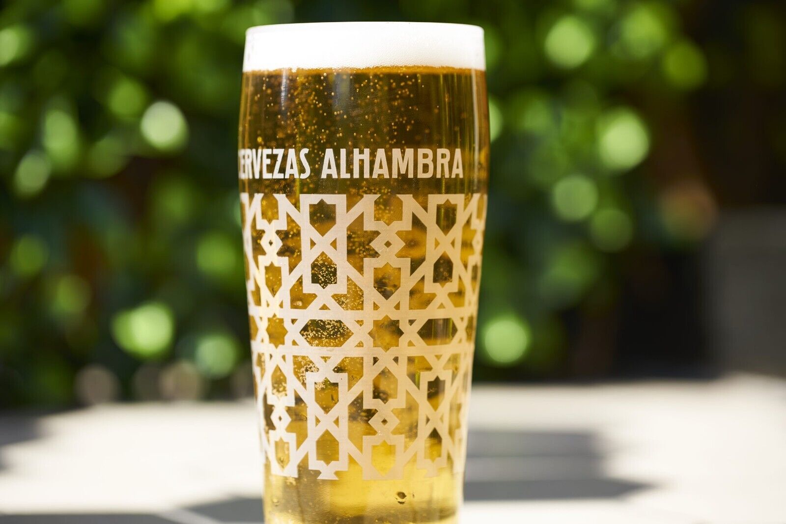 Set Of 2 x Cervezas Alhambra Pint 20oz Spanish Beer Glasses Brand New Genuine
