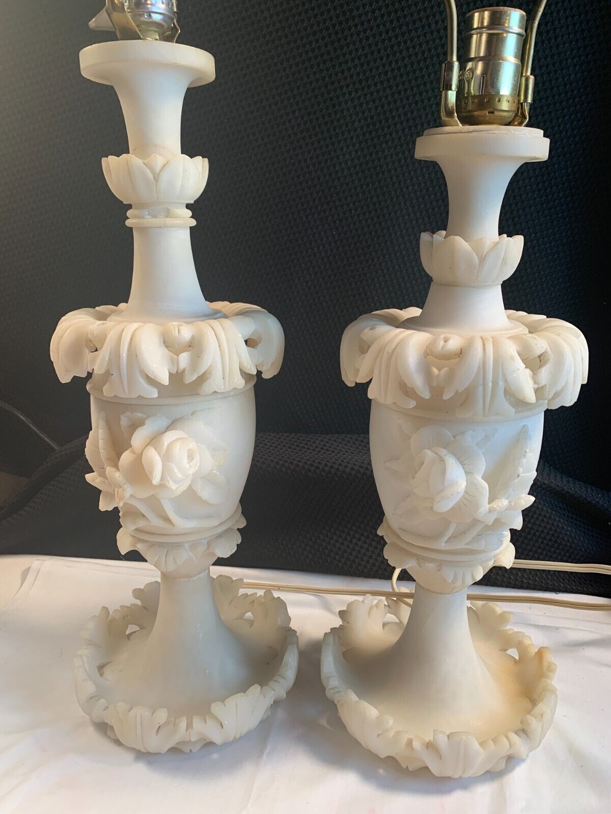 Vintage Pair of Alabaster Marble Carved Table Lamps - 32\