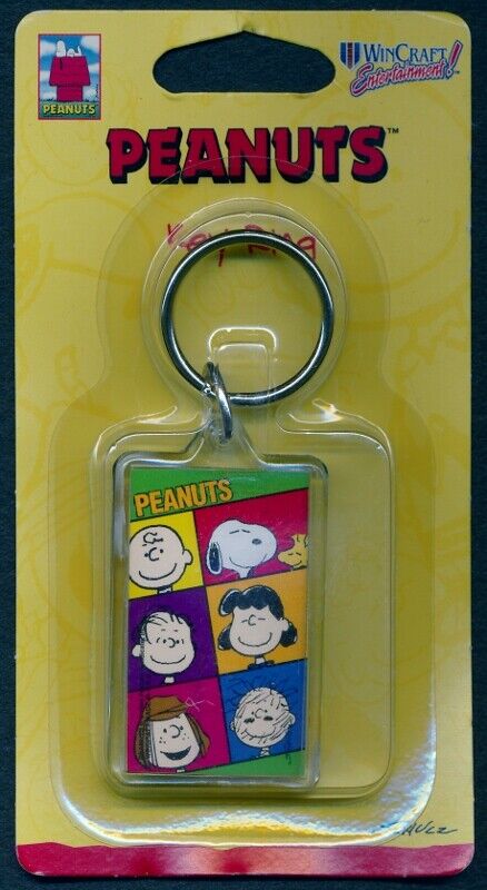 Charlie Brown Snoopy Woodstock Pigpen Linus Lucy Patty Peanuts Gang Key Chain