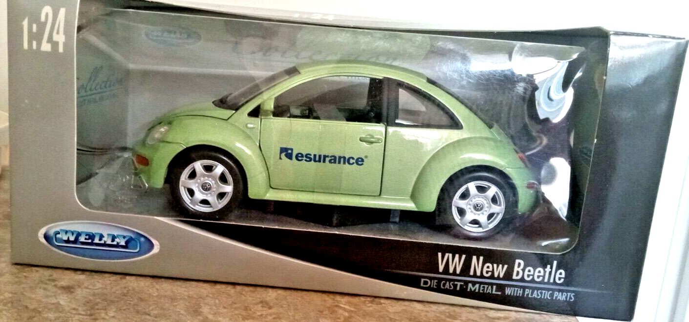 WELLY VW NEW BEETLE 1:24 DIE CAST METAL ESURANCE-LIME GREEN-NEW IN BOX