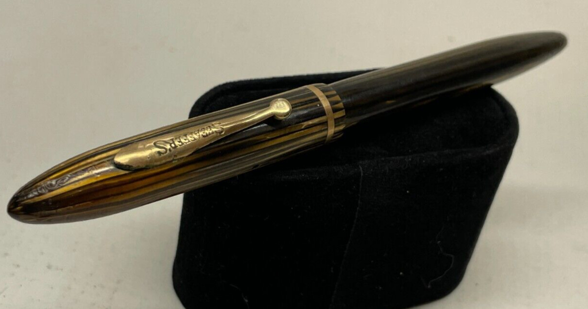 Vintage Sheaffer Beige Vertical Striated 14k Medium Nib Fountain Pen