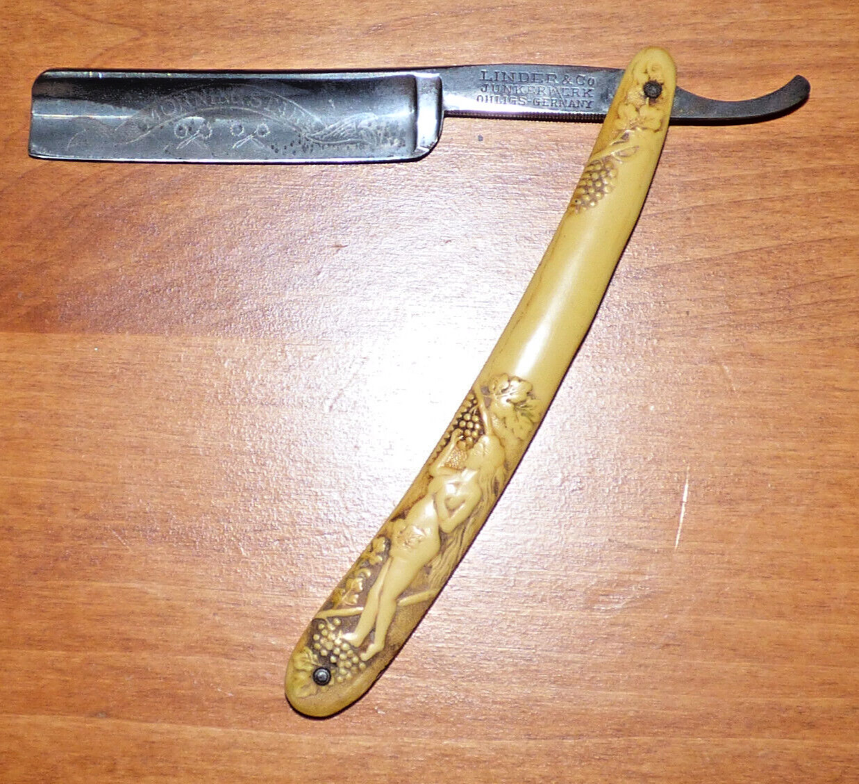 Rare Nude Figural Straight Razor With Fancy Handle - Linder & Co. Germany