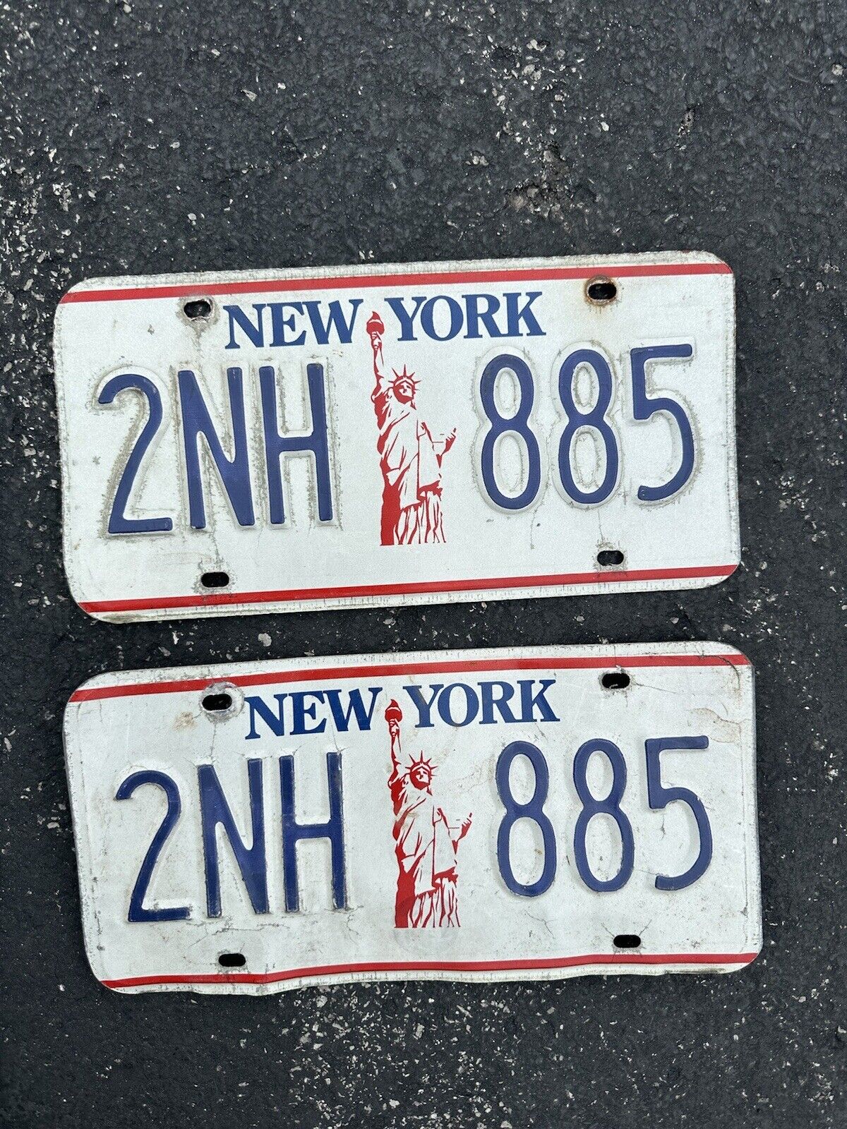 1980s/1990s New York STATUE OF LIBERTY License Plate PAIR  # 2NH 885