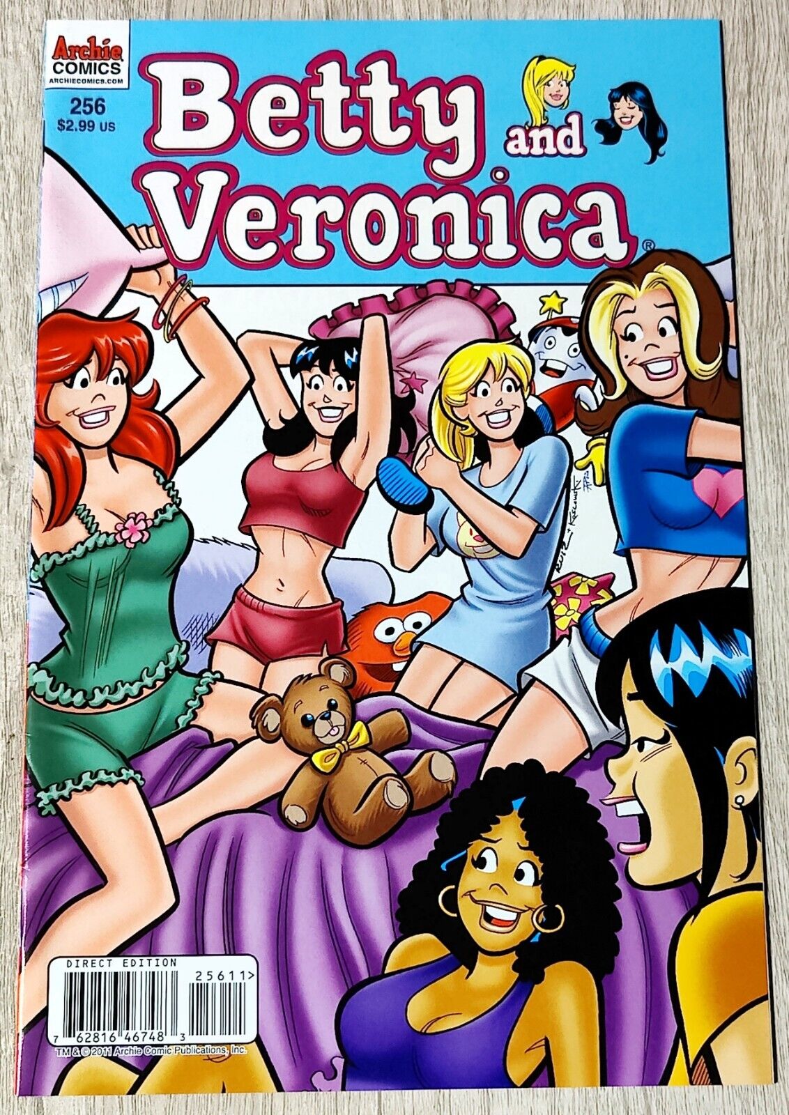 Betty & Veronica # 256 - Lingerie Slumber Party Pillow Fight Cover - NM