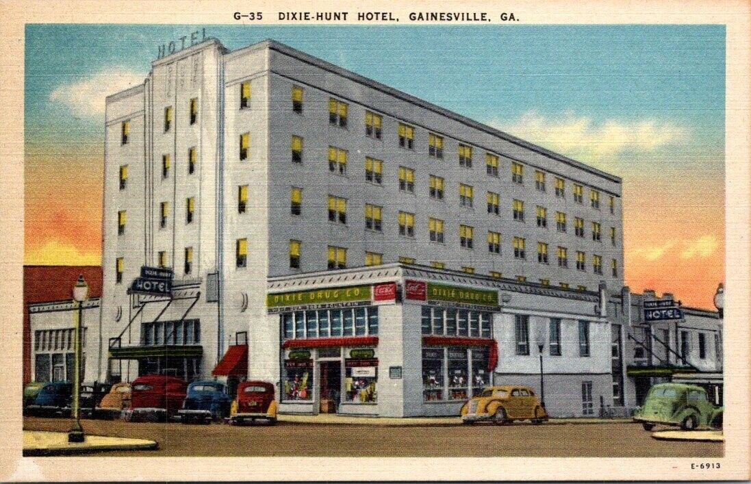 Dixie Hunt Hotel Gainesville Georgia Old Car Vintage Linen Postcard Unposted A31