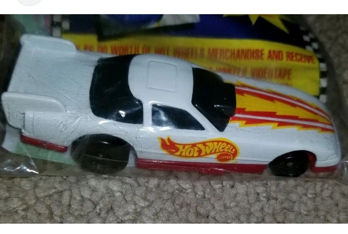 1992 Vtge.Hot Wheels Dragster Car -RacingSeries -Mattel- McDonald’s Happy Meal