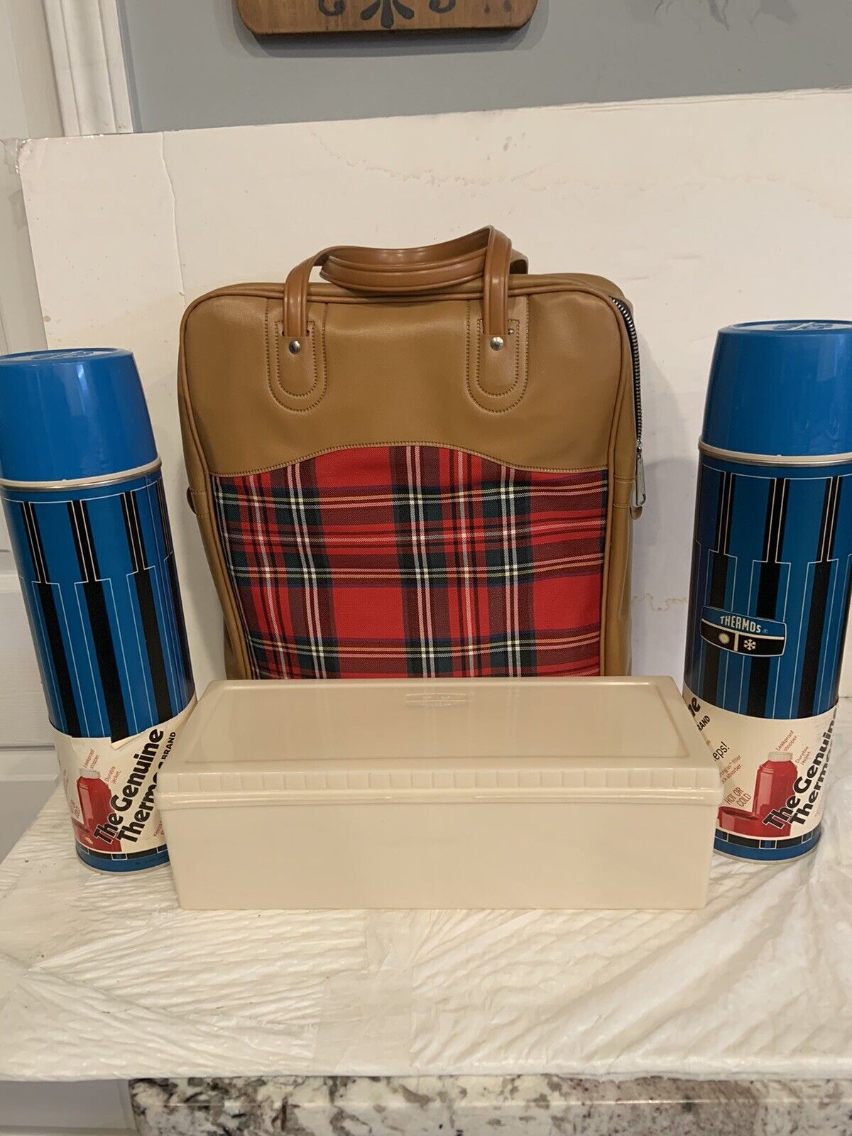 Vtg 1973 Thermos Travel Picnic Set King Seeley W/2 Metal Bottles Food Box & Tote