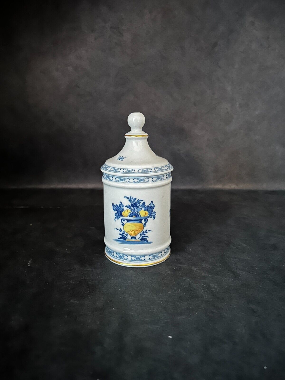 Vintage Vista Alegre-Viana Pattern small cannister with lid