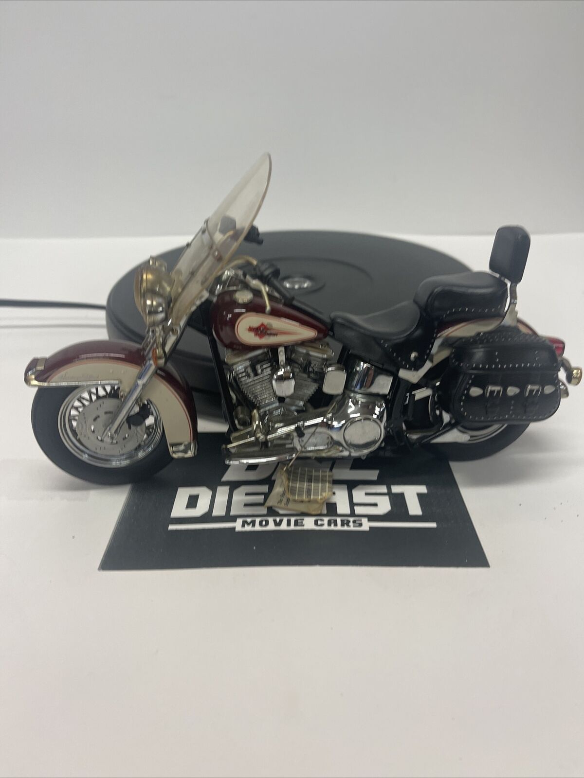 Harley Davidson Heritage Softail Classic Motorcycle Franklin Mint 1:10 *DAMAGED*