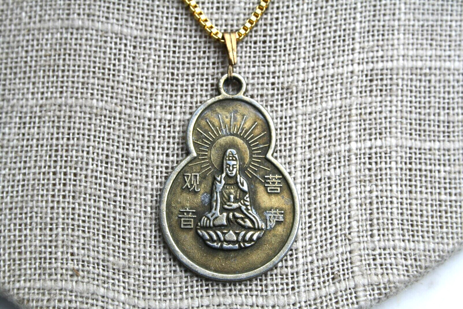 Handsome Rounded Lobed Brasstone Buddhist Blessing Medal Pendant Necklace Chain