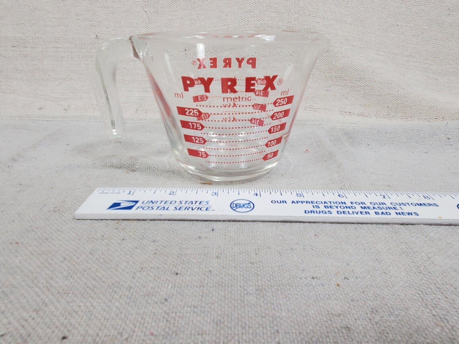 Vintage Pyrex 1 Cup Open Handle Measuring Cup #516 Red Lettering