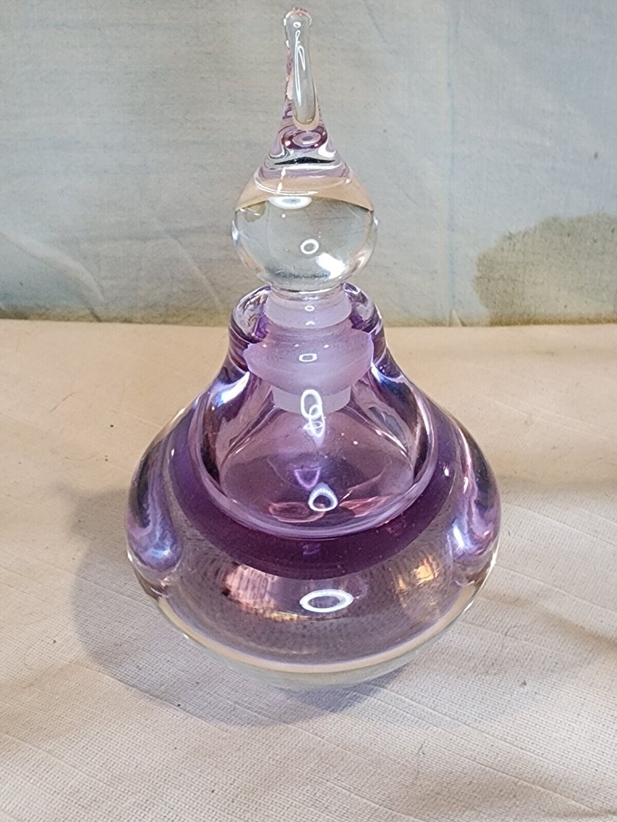 VANDERMARK Vintage 1983 Art Glass Purple Perfume Bottle & Stopper, NICE