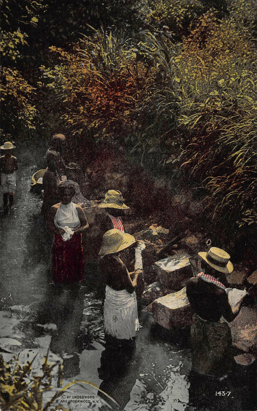 Native Indian Women Washing Clothes, Panama, Early Postcard, Unused 