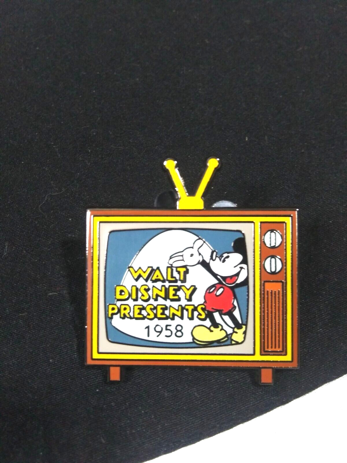 Disney Walt Disney Presents 1958 TV # 7 2001 Pin