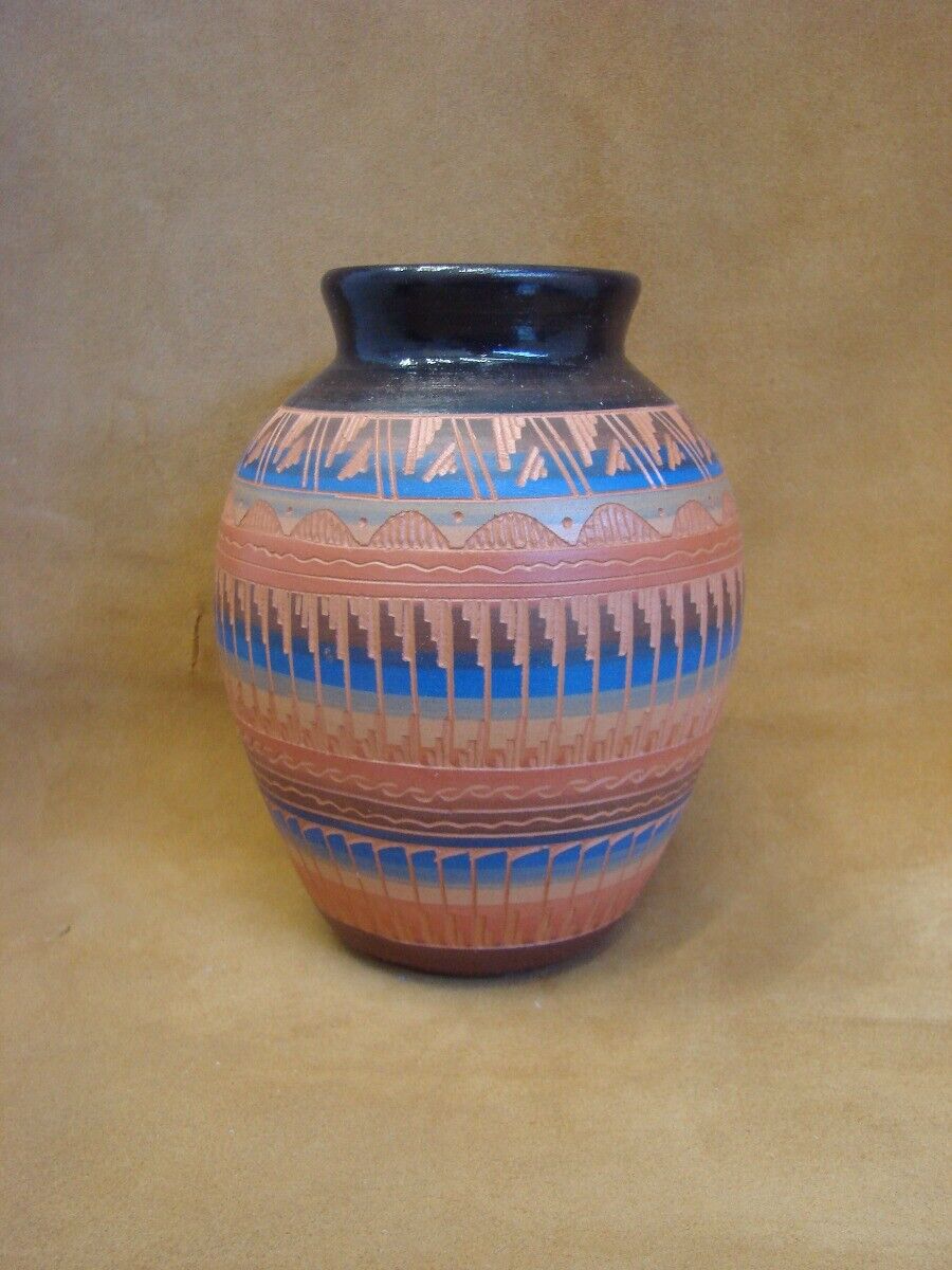 Navajo Indian Hand Etched & Painted Pottery by Mirelle Gilmore
