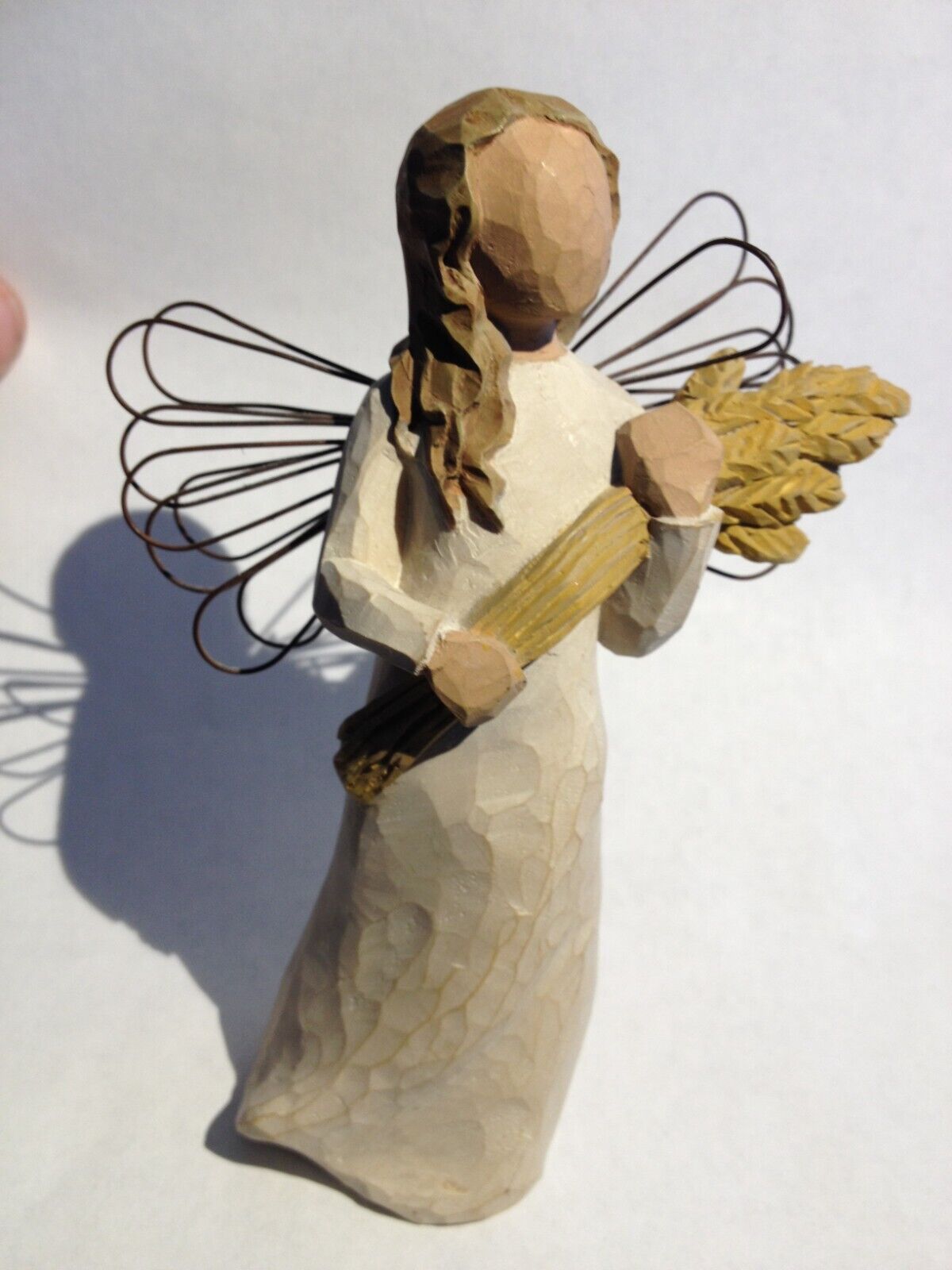 2001 Vintage Willow Tree Angel of Autumn 5 inch Demdaco Susan Lordi