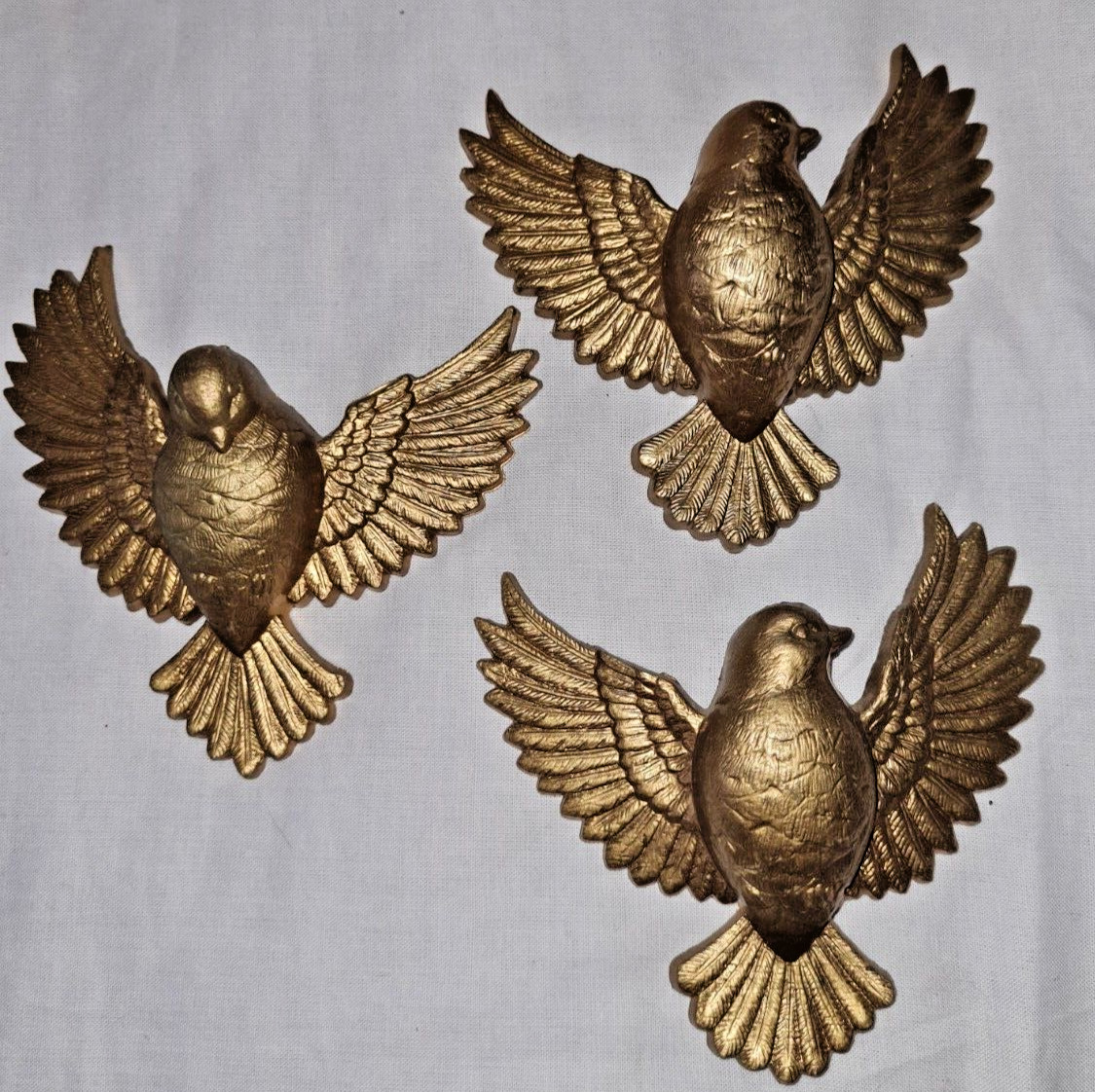 Set Of Vintage Burwood Products Plastic Wall ART Decor 3 Gold Flying Doves Birds