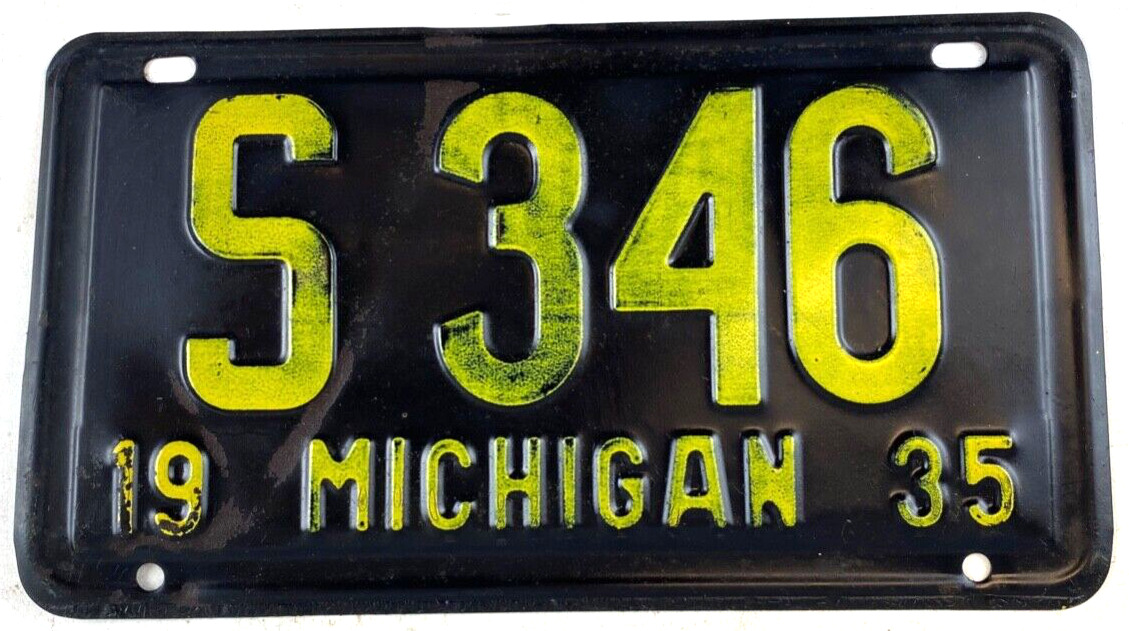 Vintage Michigan 1935 Shorty License Plate Garage Man Cave Wall Decor Collector