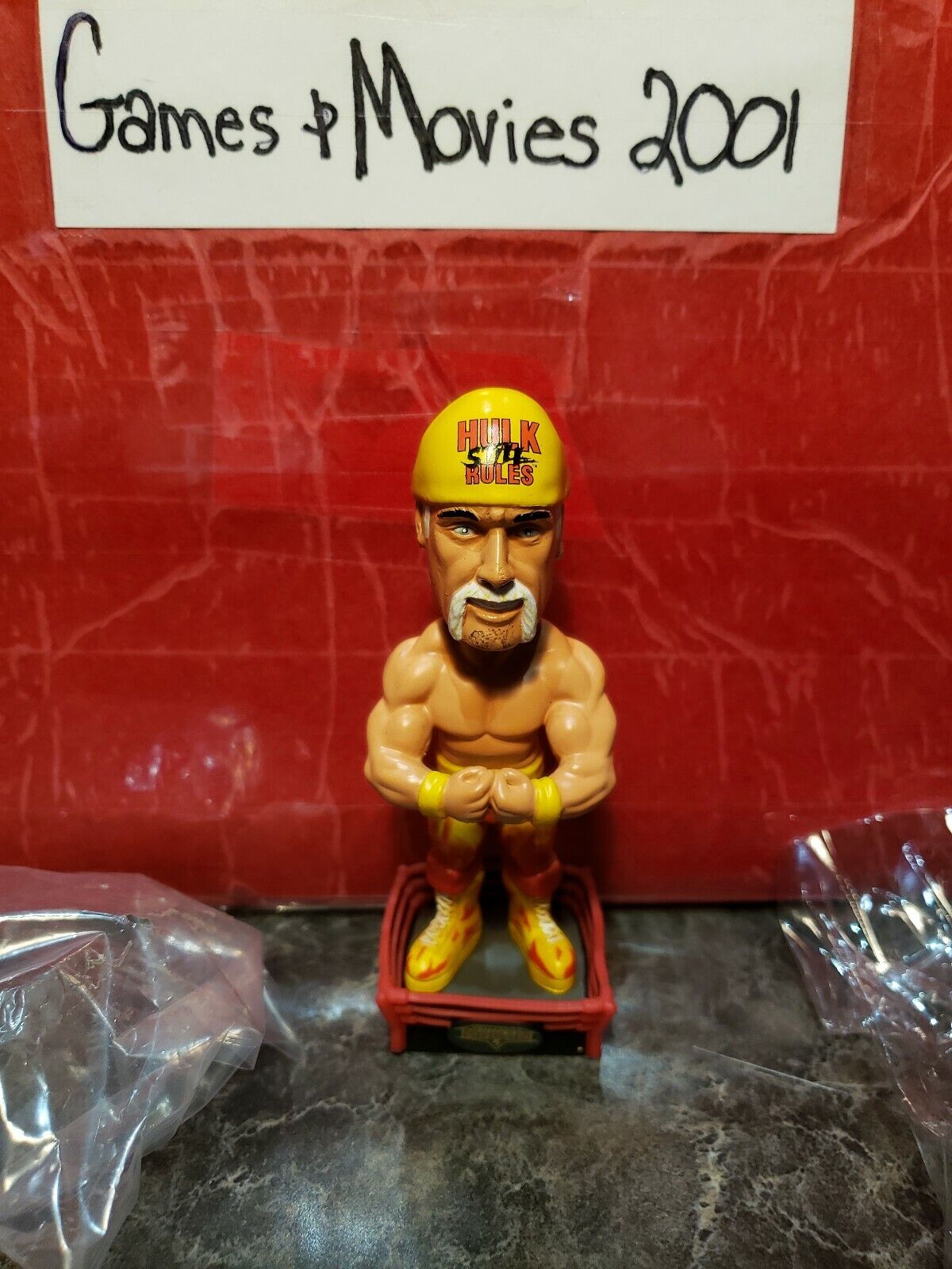 WWF WWE Wrestling Hulk Hogan Mini Bobblehead 